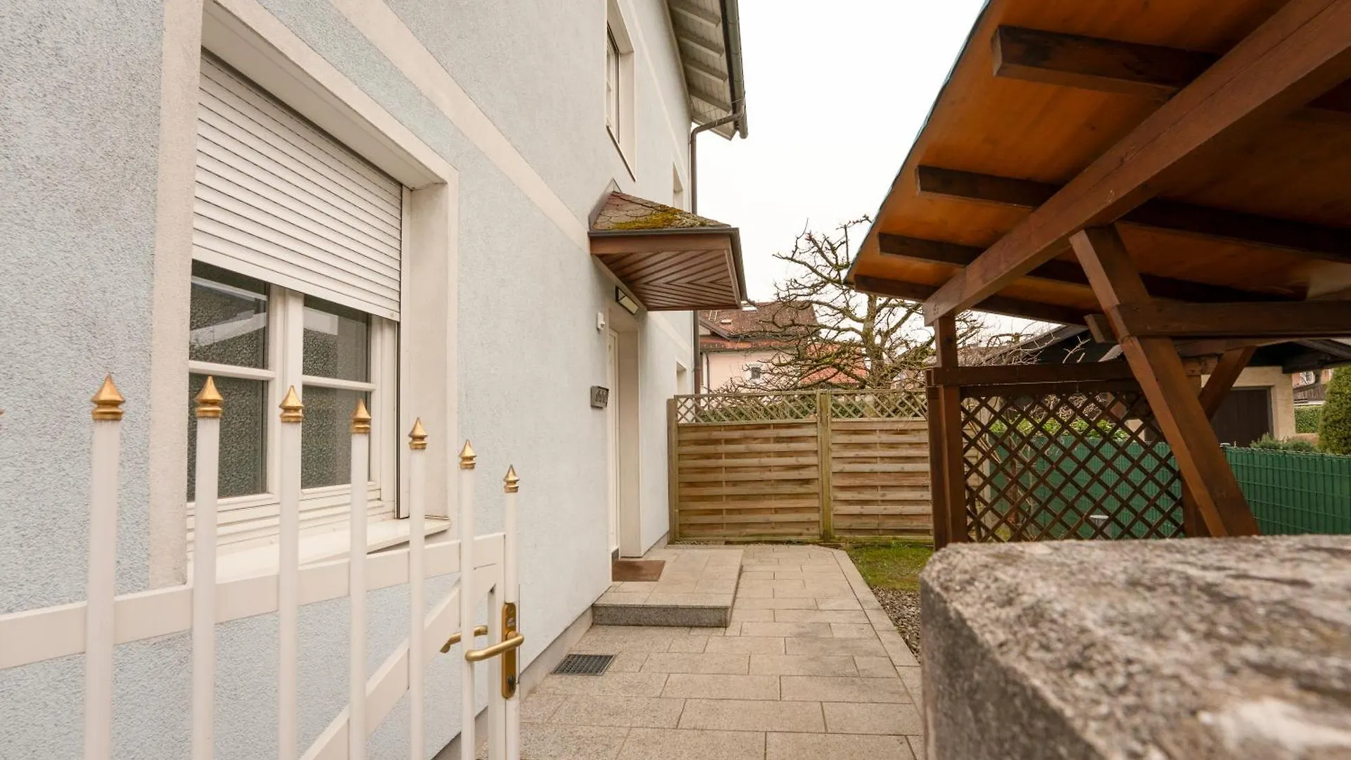 Holiday Apartments By Das Gruene Hotel Zur Post - 100 % Bio & Villa Ceconi Salisburgo Austria