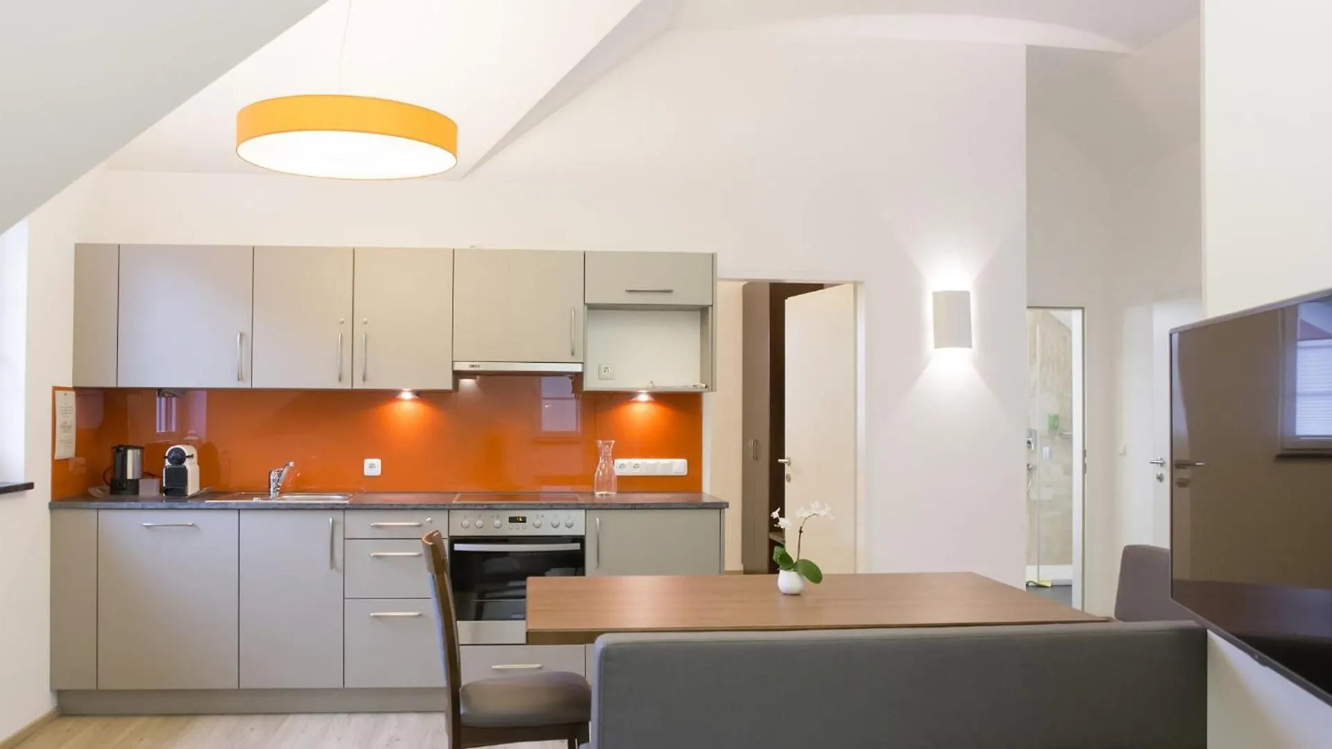 Holiday Apartments By Das Gruene Hotel Zur Post - 100 % Bio & Villa Ceconi Salisburgo